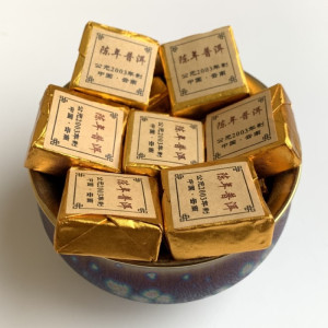 Шу пуэр порционный Маленький золотой кирпич 2003 год 100 г. Photo 2